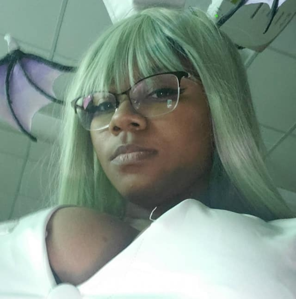 Meet your Posher, Richaura